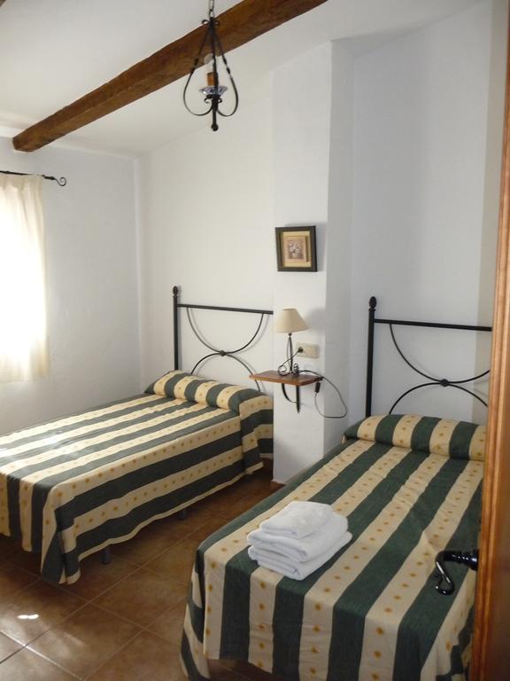 Casas La Piedra De Tiscar Villa ภายนอก รูปภาพ