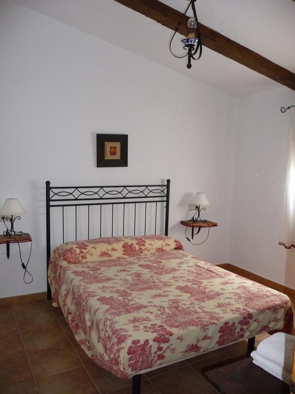 Casas La Piedra De Tiscar Villa ภายนอก รูปภาพ